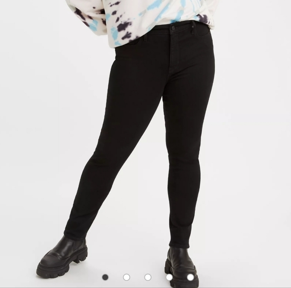 Levi's 311 Skinny Jeans